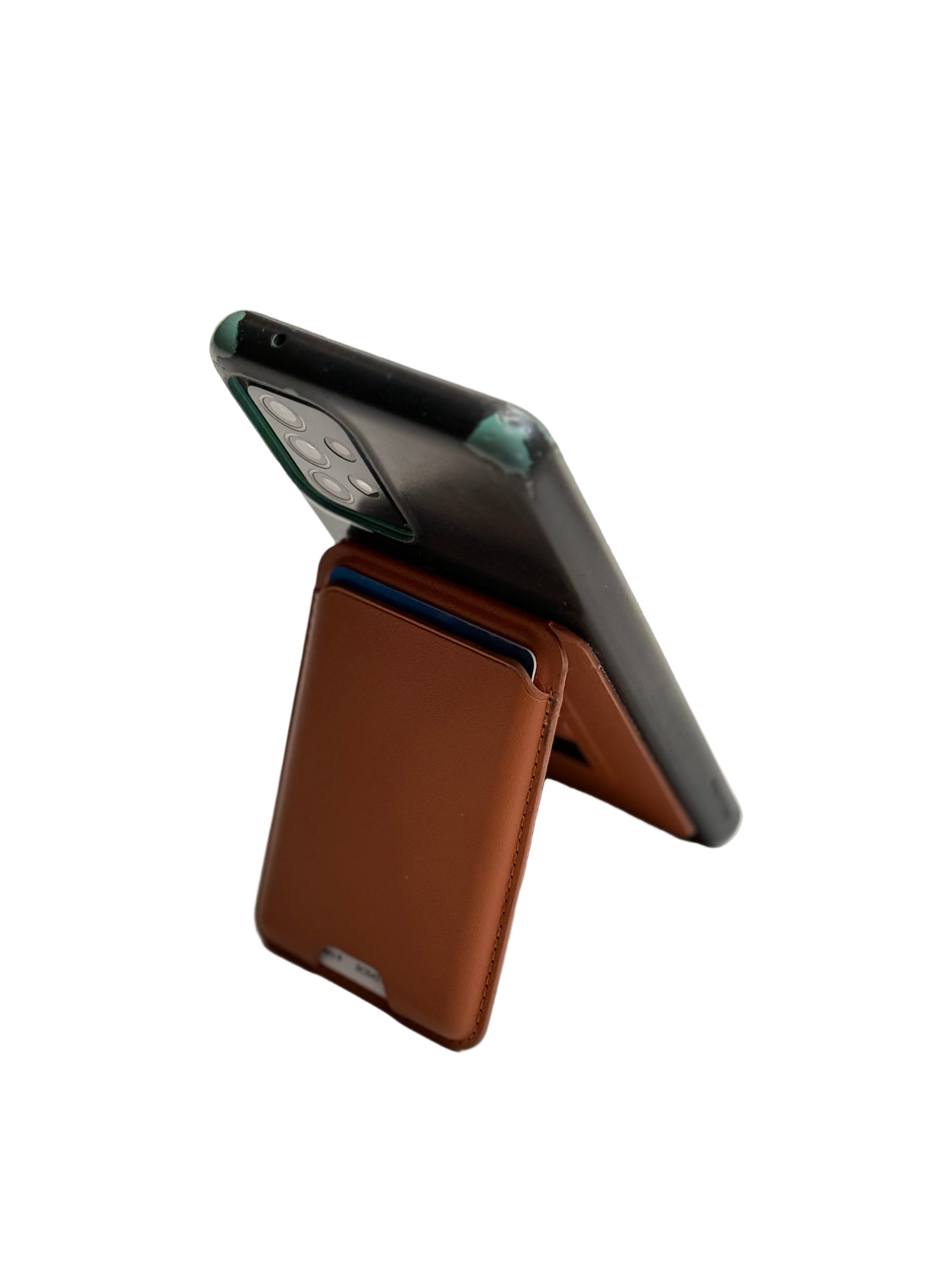 Cardly, - MAGSAFE - BROWN (PREORDER)